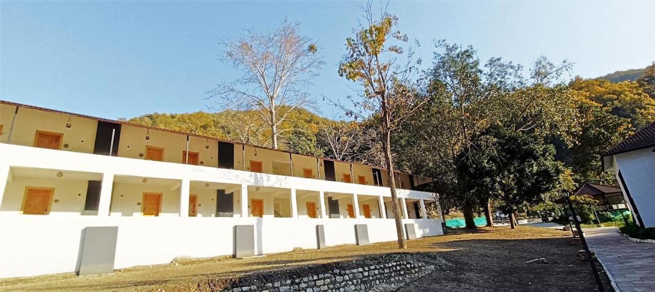 Welcomheritage Tarangi Ramganga Resort Marchula Exterior foto
